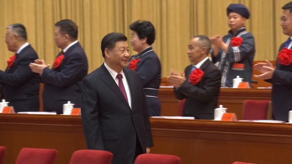 Ecco la cerimonia di Xi Jinping sul tema povertà