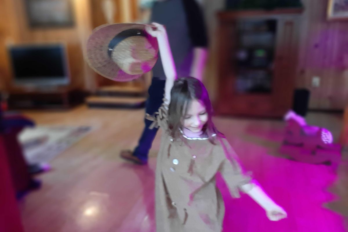 Wonkette's Weekly Top Ten Is A Dancin' Cowgirl