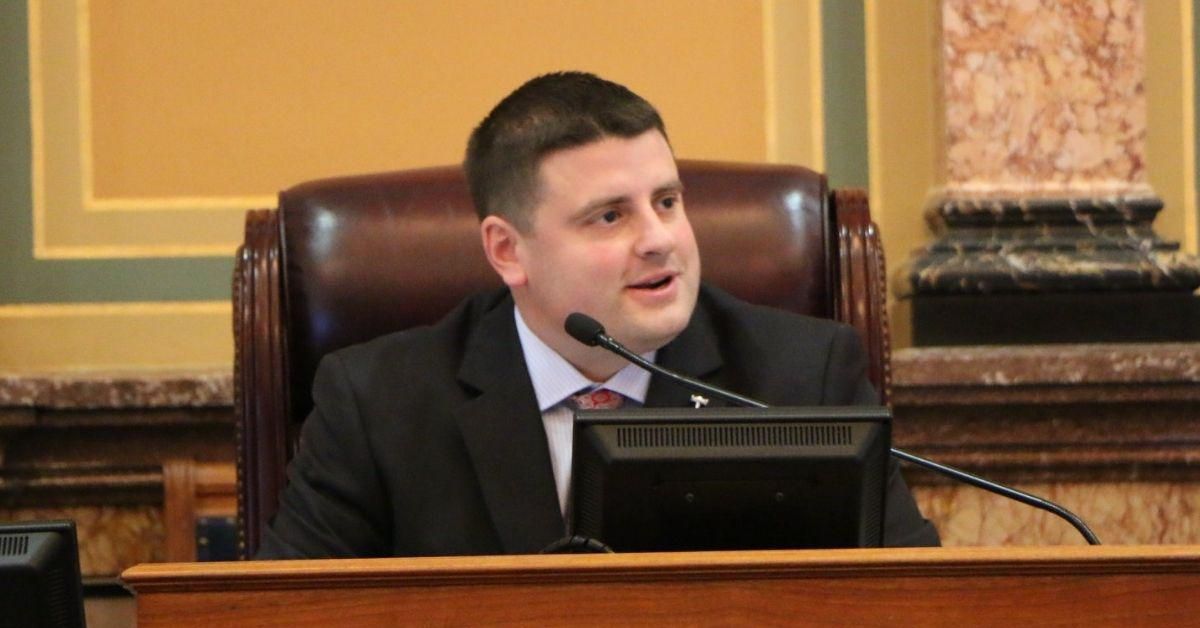 Iowa's GOP House Speaker Bans Wearing Jeans—But Refuses To Implement Mask Mandate