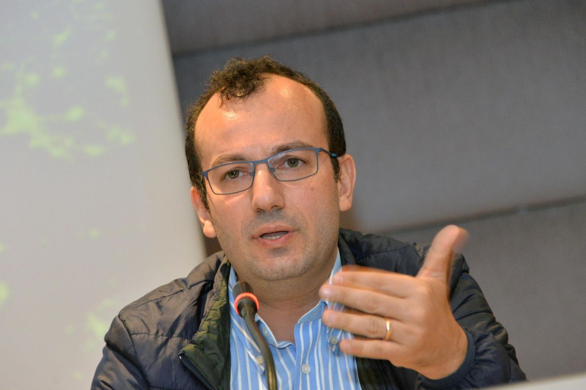 Alfonso D'Ambrosio: «Io, preside No Covid. Ho salvato la scuola e lo Stato mi punisce»