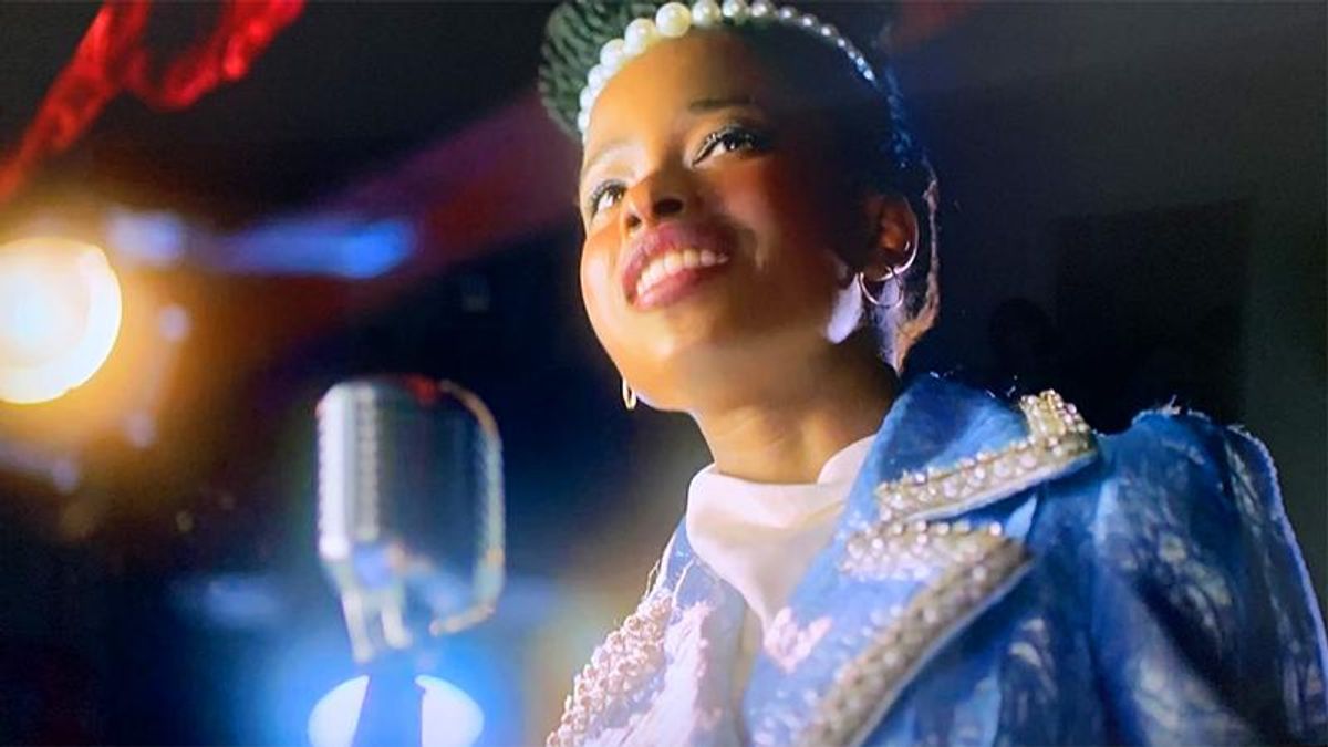 Americans thank Poet Laureate Amanda Gorman 'for your light' during Super Bowl