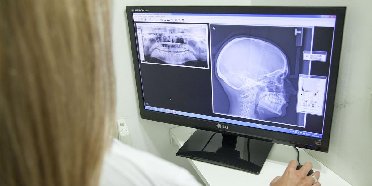 Doctors Who've Given A 'Second Opinion' Describe The Worst 'First Opinion' They've Ever Heard