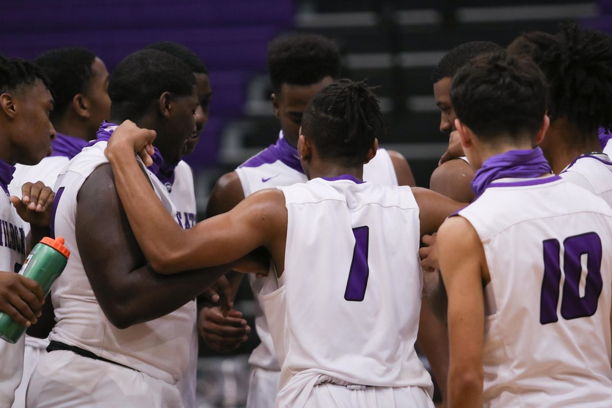 VYPE U Behind the Lens: Angleton Wins Final Home Game