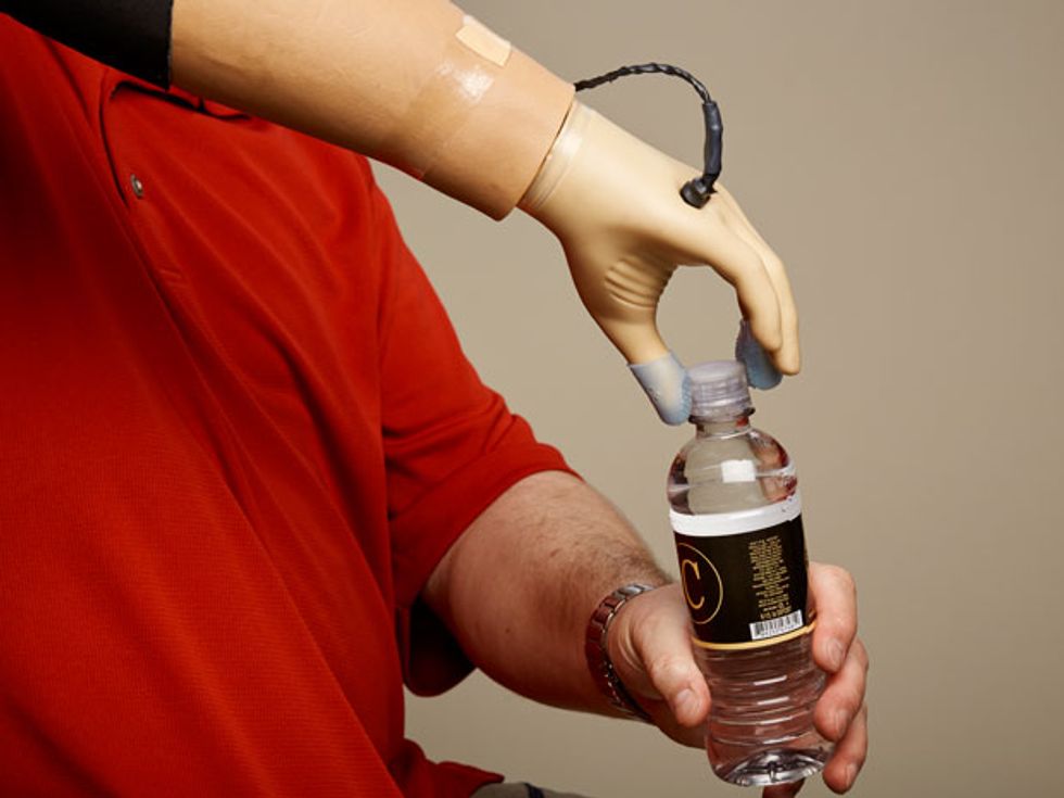 Creating a Prosthetic Hand That Can Feel - IEEE Spectrum