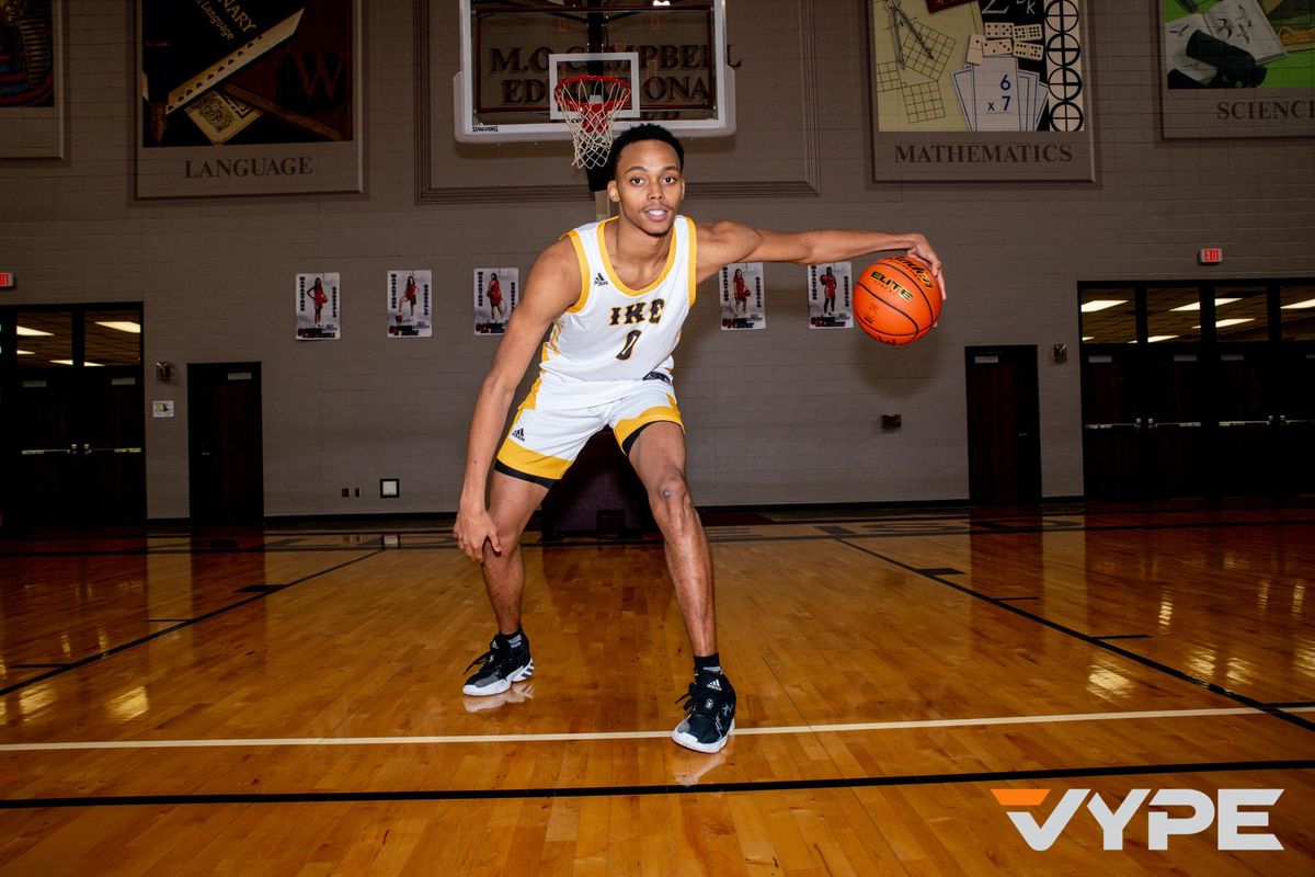 Aldine ISD Feature: Passing It On