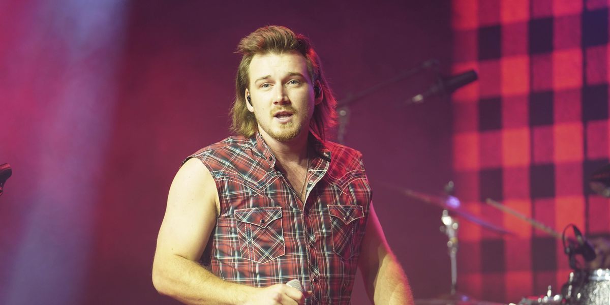 Country star Morgan Wallen issues impassioned apology following use of