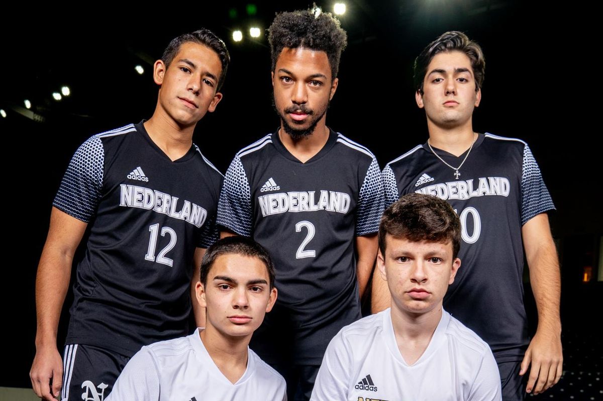 SETX CORNER KICKS: Nederland Men's Soccer