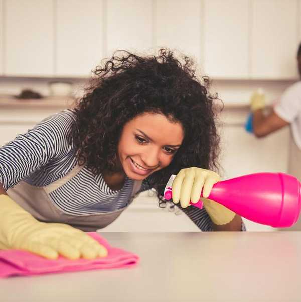 15 Of The Best Spring Cleaning Hacks That I've Seen In A Minute