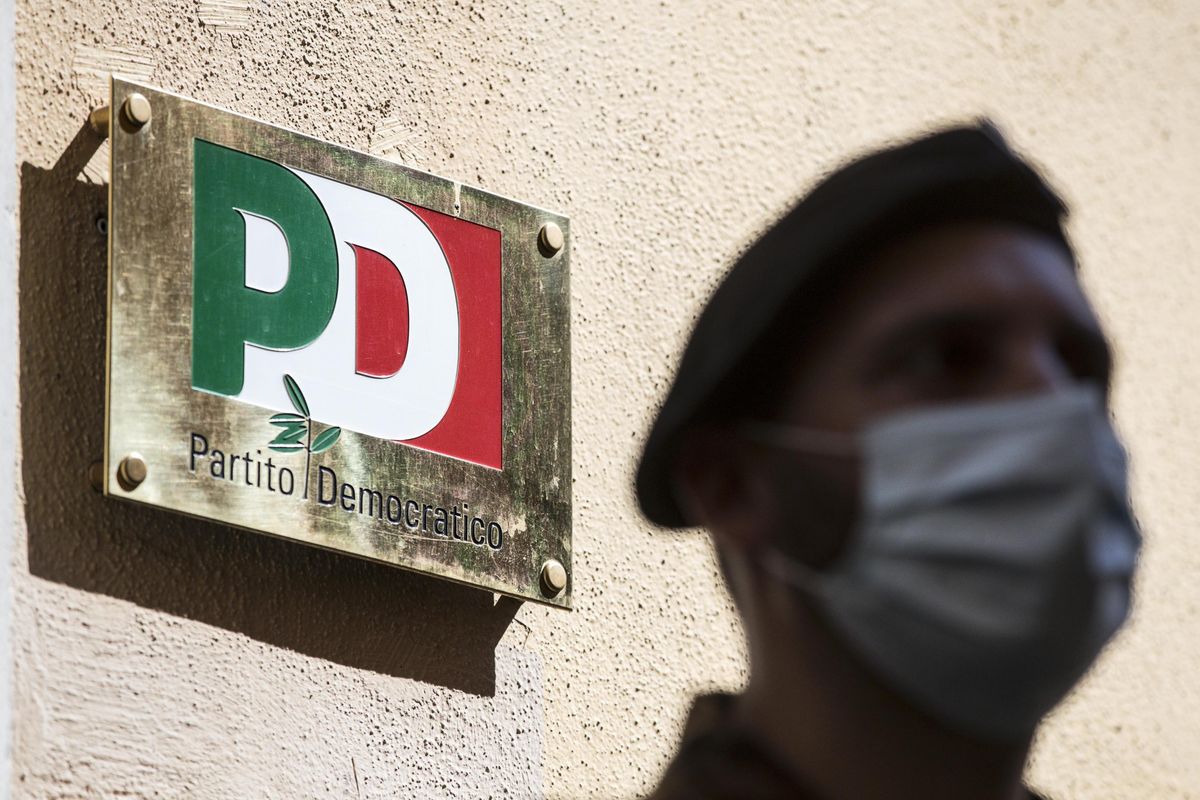 Il Pd in liquidazione: è iniziata la grande fuga