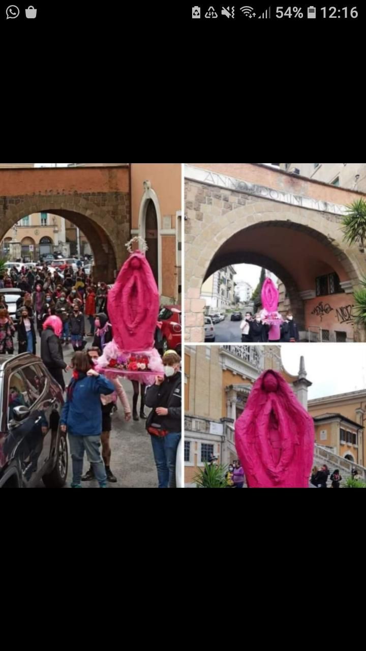 Blasfemia Piazza Sempione: «Le femministe attaccano violentemente una donna e proprio oggi»