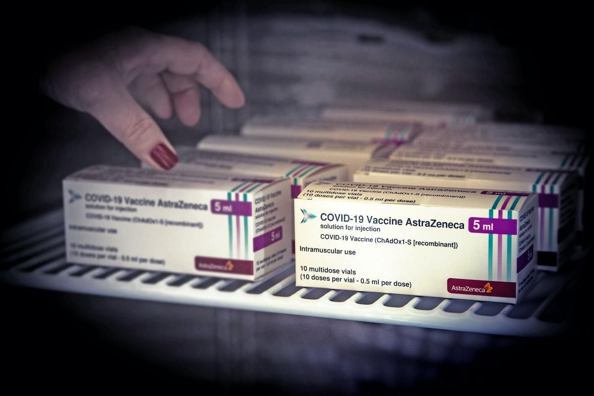 Frigoriferi pieni di vaccini. Mancano ancora i vaccinatori