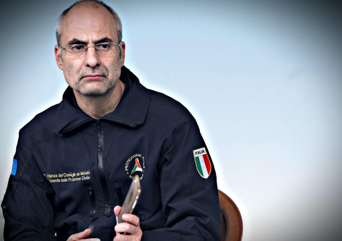 Abbiamo i frigoriferi pieni di vaccini. Fermi ad aspettare 3 milioni di dosi