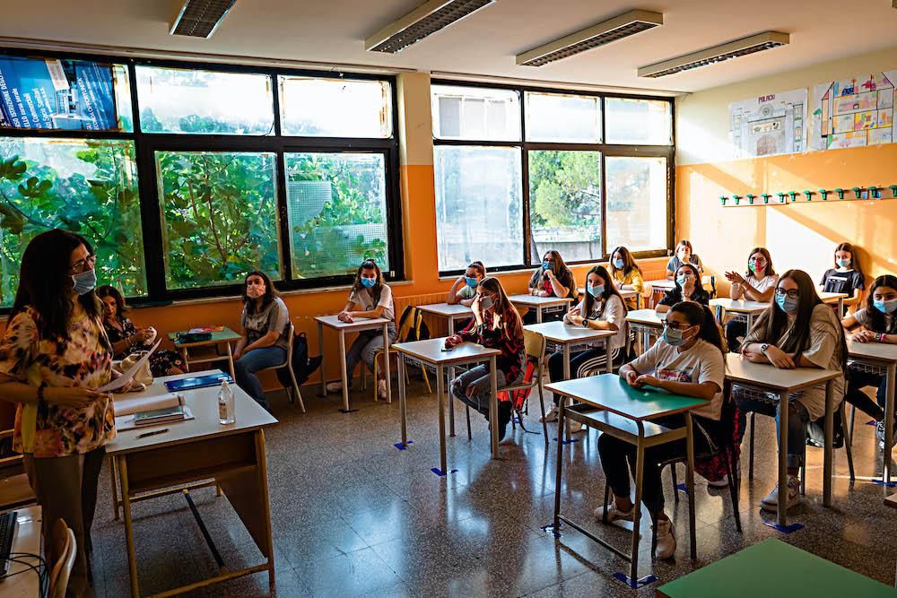 Messo alla gogna a 11 anni per la mascherina