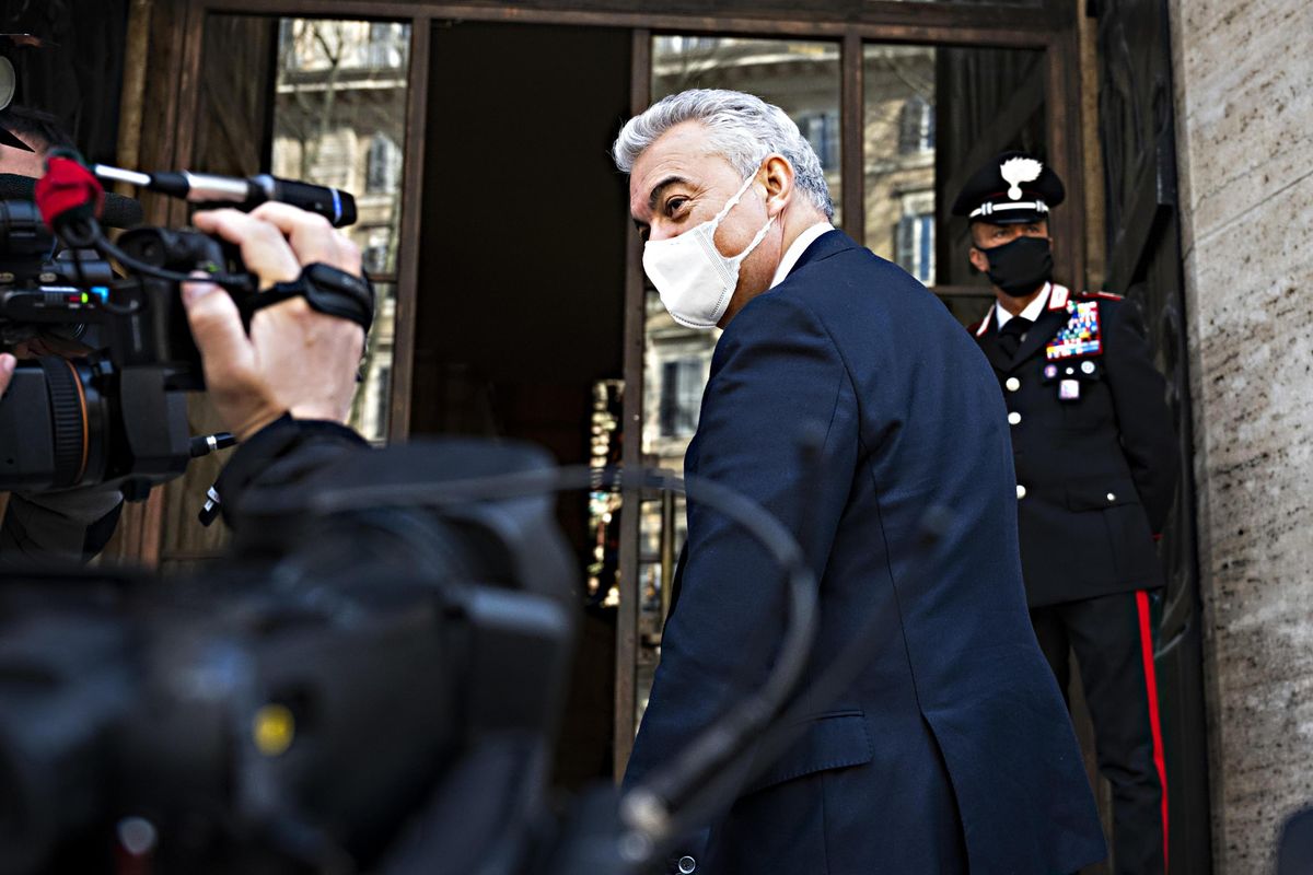 Quanti spietati critici del giorno dopo per l’ex commissario