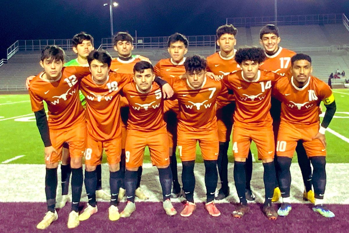 W.T. White Longhorns plow through district opponents