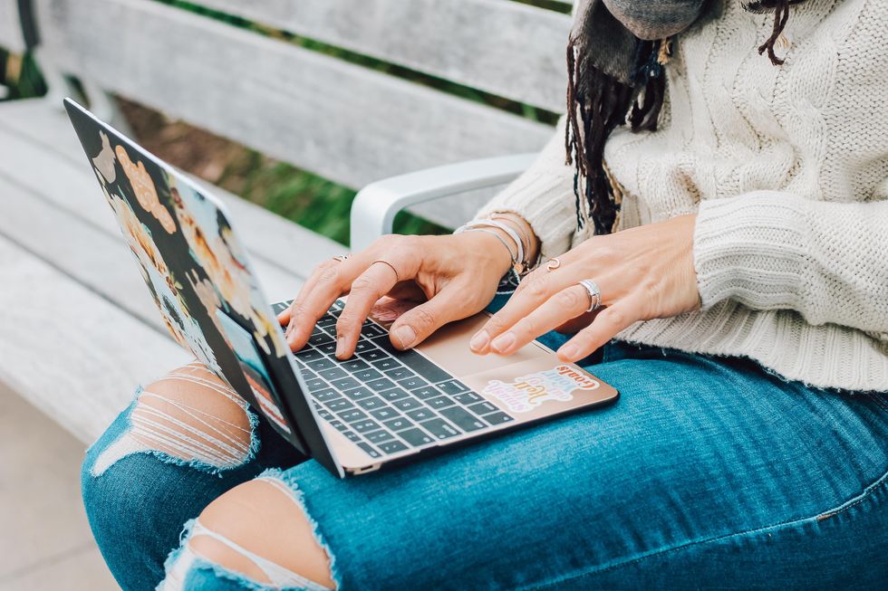 Tips On Working To Avoid Burnout During Online Finals