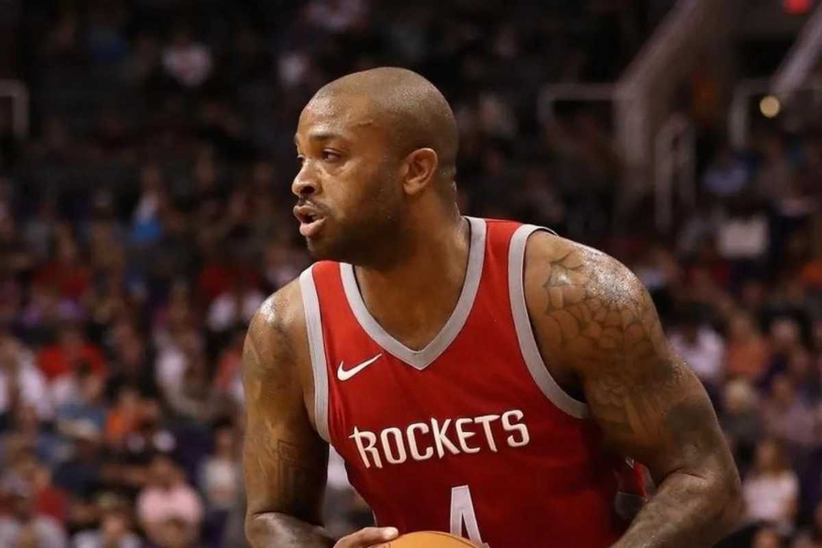 Rockets trading P.J. Tucker to the Bucks