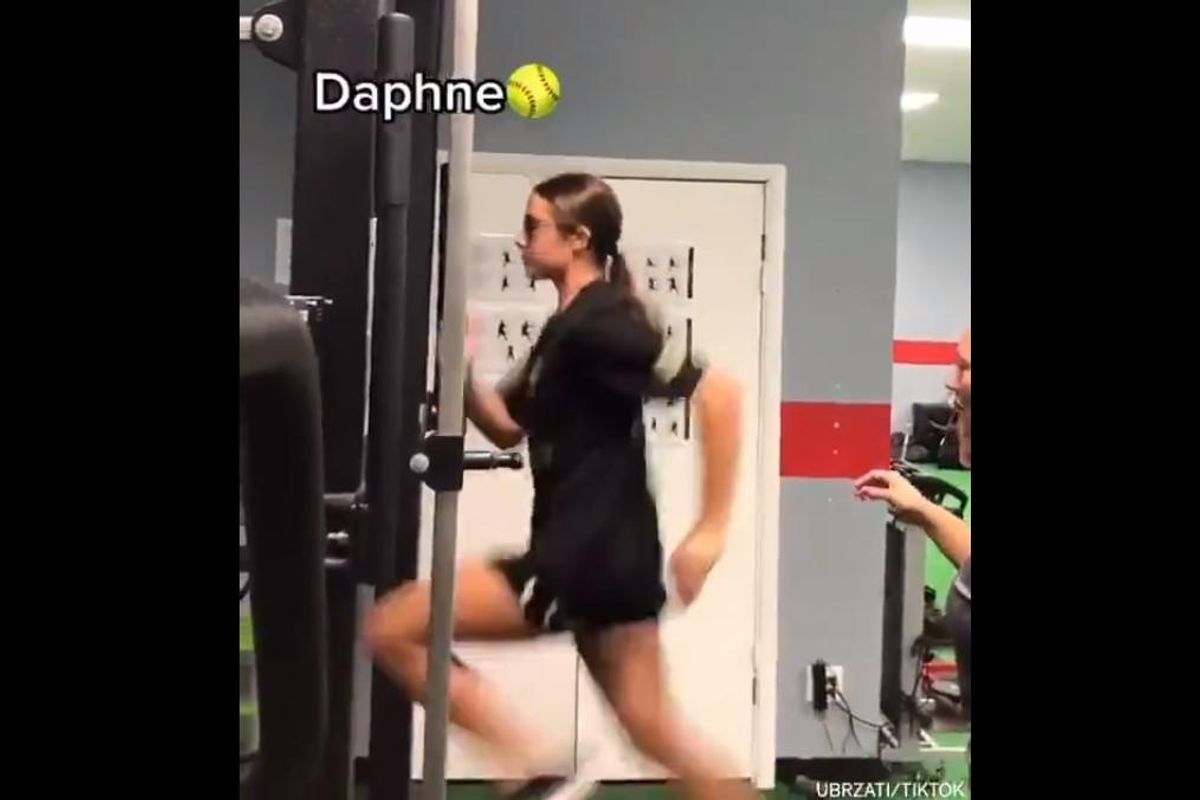 UrbZati runner, Daphne