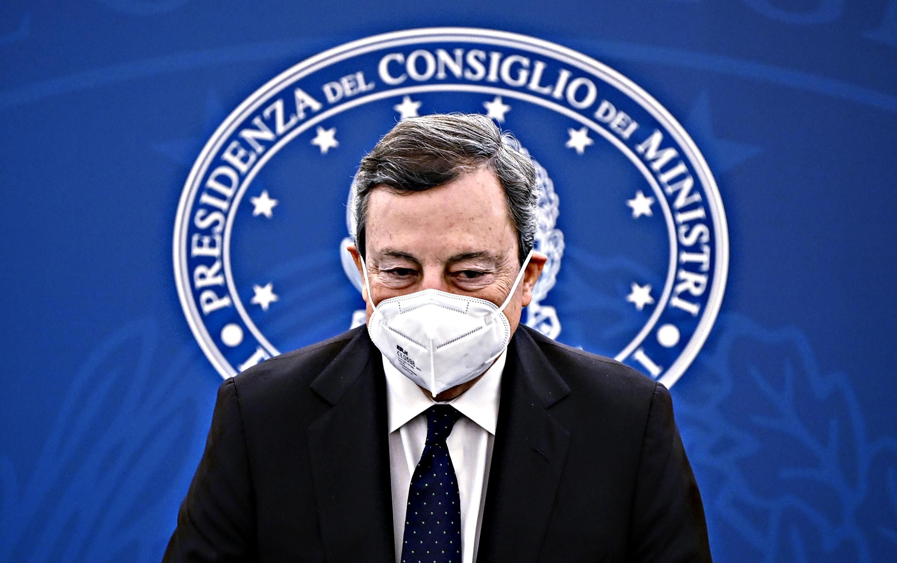 Due ministri possono ingabbiareDraghi
