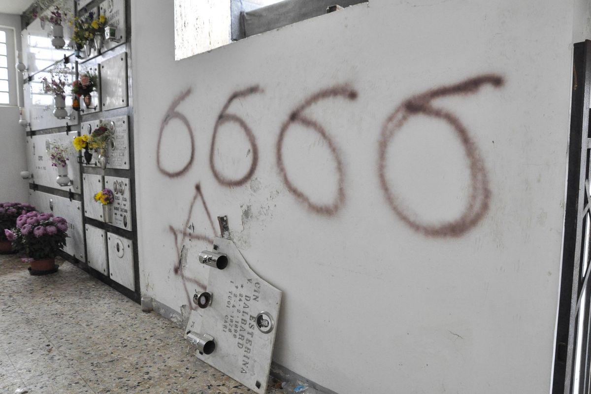 Il problema più urgente è: esiste il male?