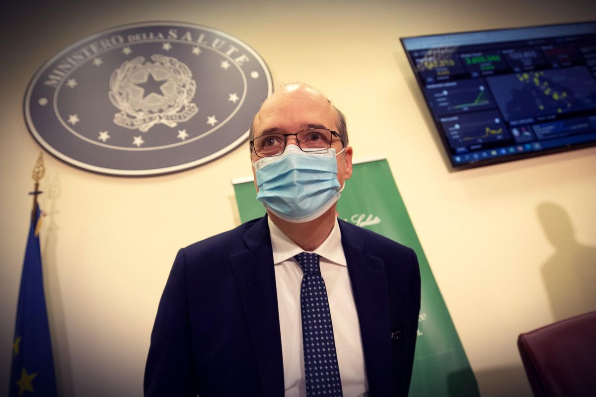 Disastri e ombre sulla riconferma. Tocca alle Regioni fermare Magrini