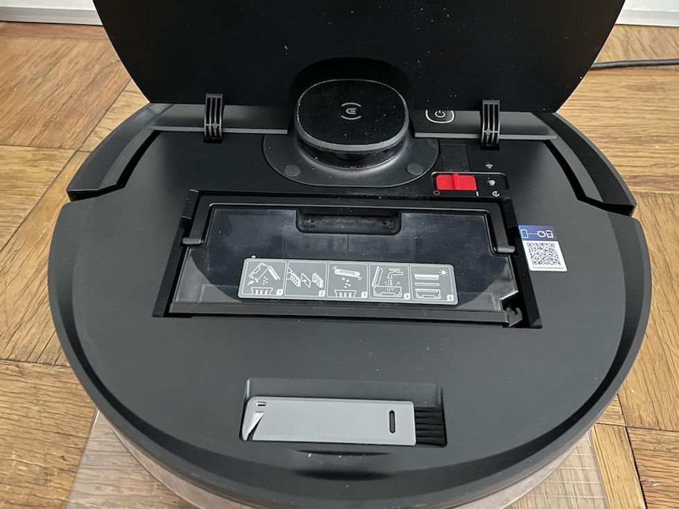 a photo of the dust bin for Ecovacs N8+ robot vacuum