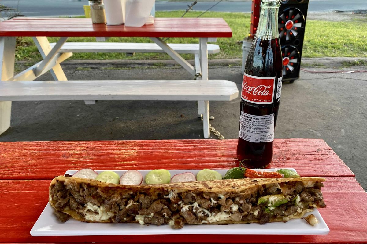 From Mexico City, machetes have made a spark in the Austin food scene