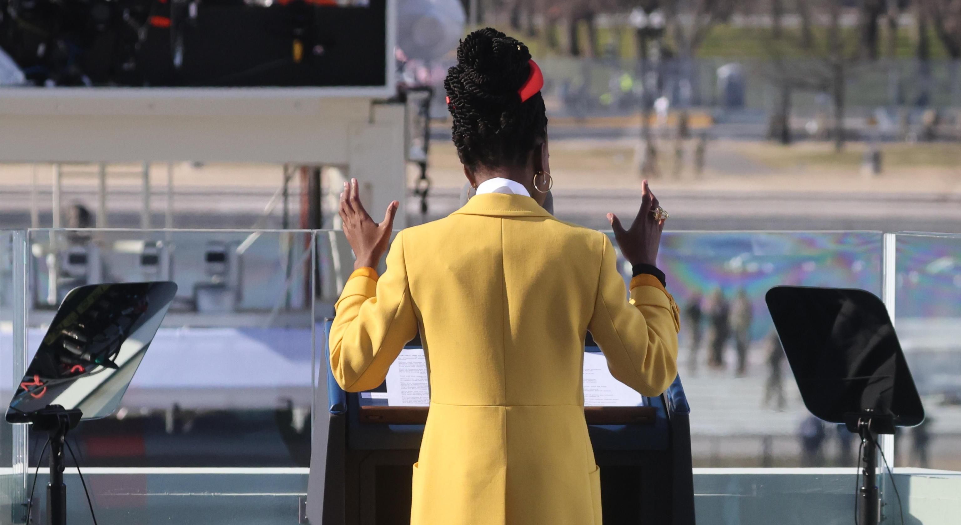 Quanto è ipocrita la poetessa «eroina nera»