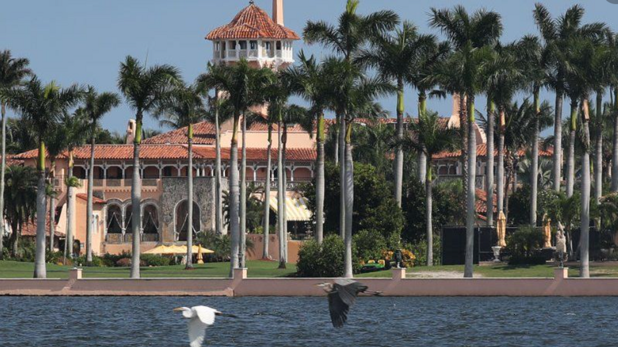 Trump Makes Ohio Senate Hopefuls Perform ‘Apprentice’ Audition At Mar-a-Lago