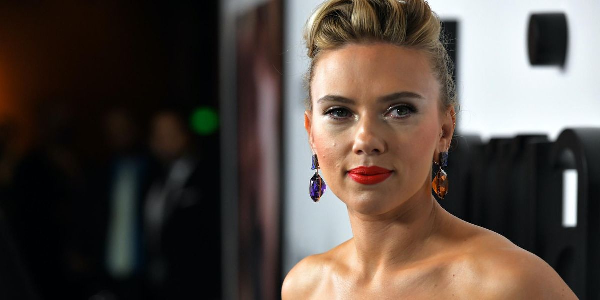 Scarlett Johansson says actors should limit themselves to acting and stop making political statements