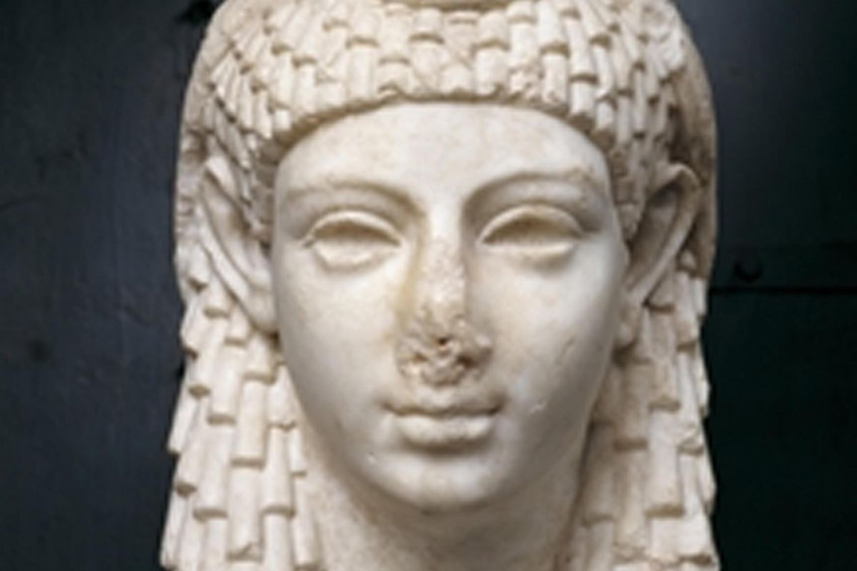 La bellezza di Cleopatra è solo mito. Ma con la seduzione soggiogò Roma