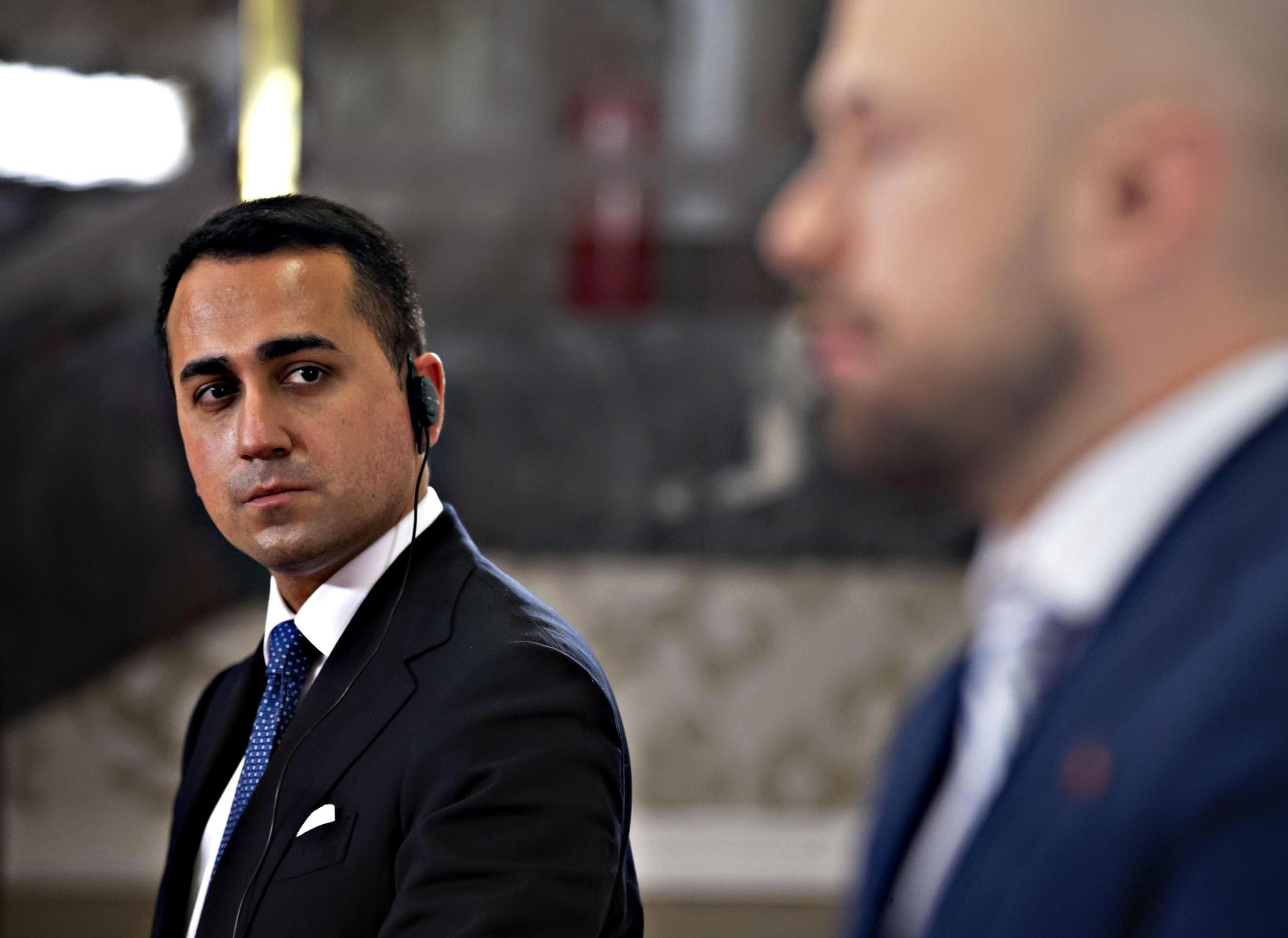 I big M5s in bilico a caccia del «buen retiro»