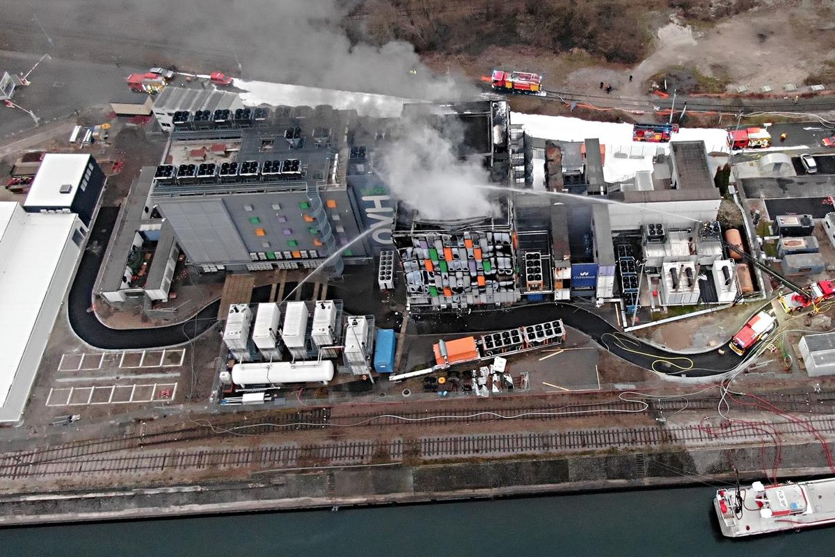 Se Internet va a fuoco la nostra vita si ferma