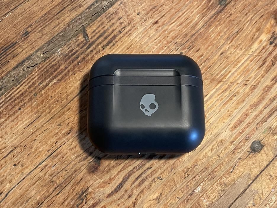 Skullcandy indy vs online airpods pro