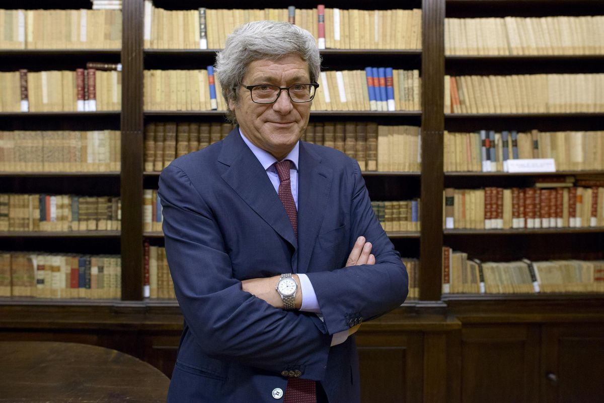 Le telefonata che inguaiano il medico del Papa