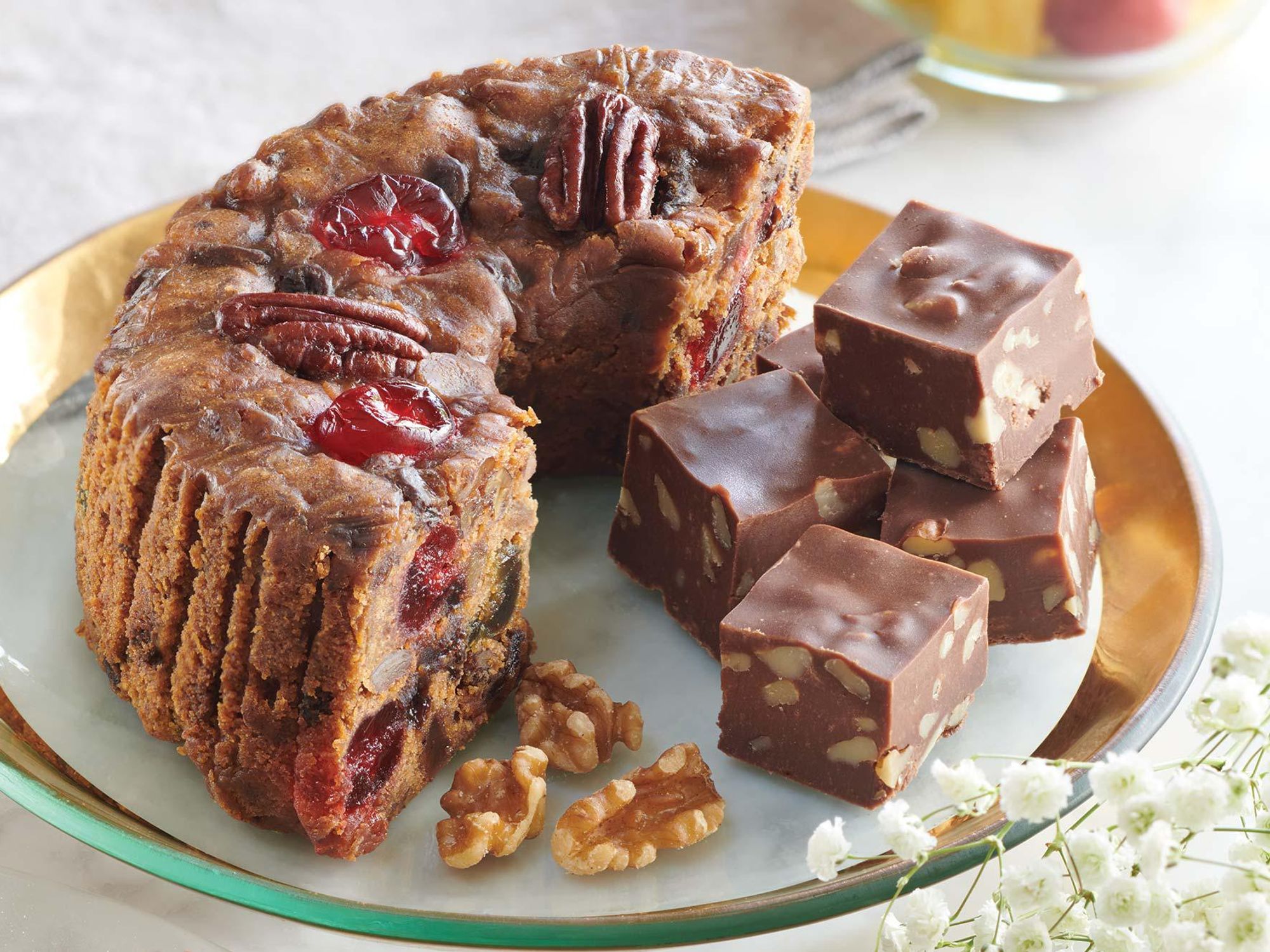 Kentucky monks sell famed fruit cakes and Mint Julep Fudge to support quiet  life at monastery