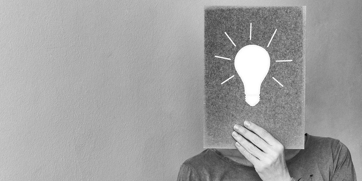 People Break Down The Most Annoying Things People Do To Sound Intelligent
