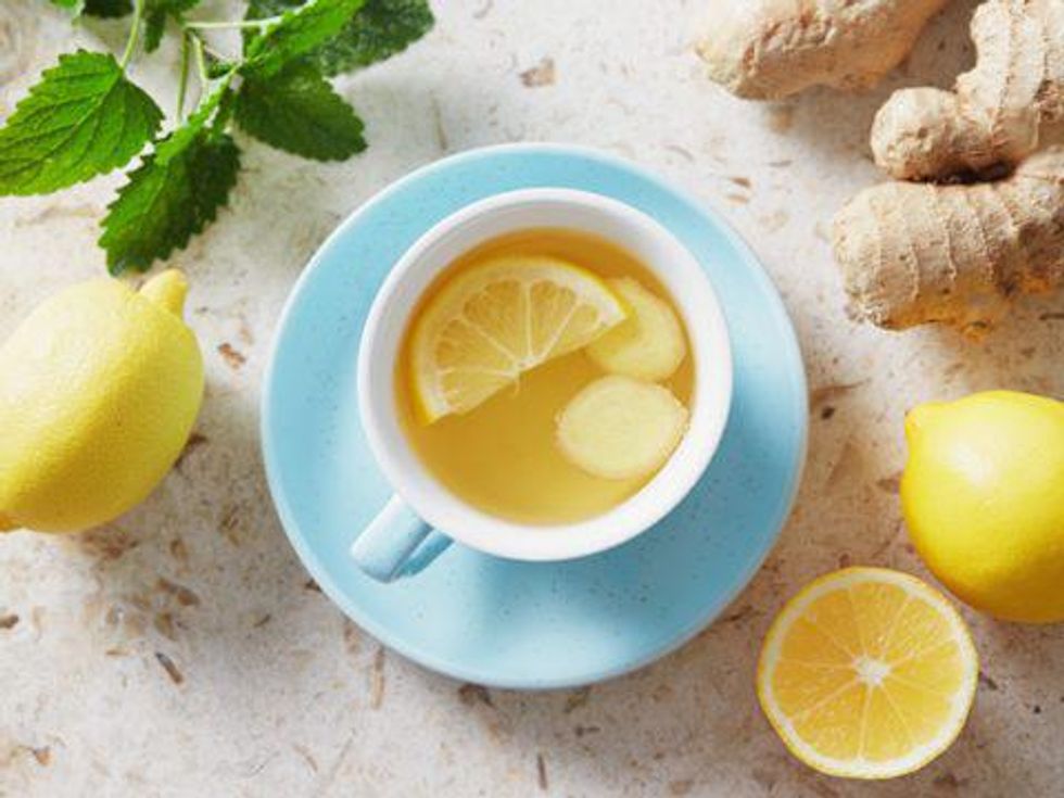 the-5-best-herbal-teas-to-help-relieve-stomach-upset-trueself