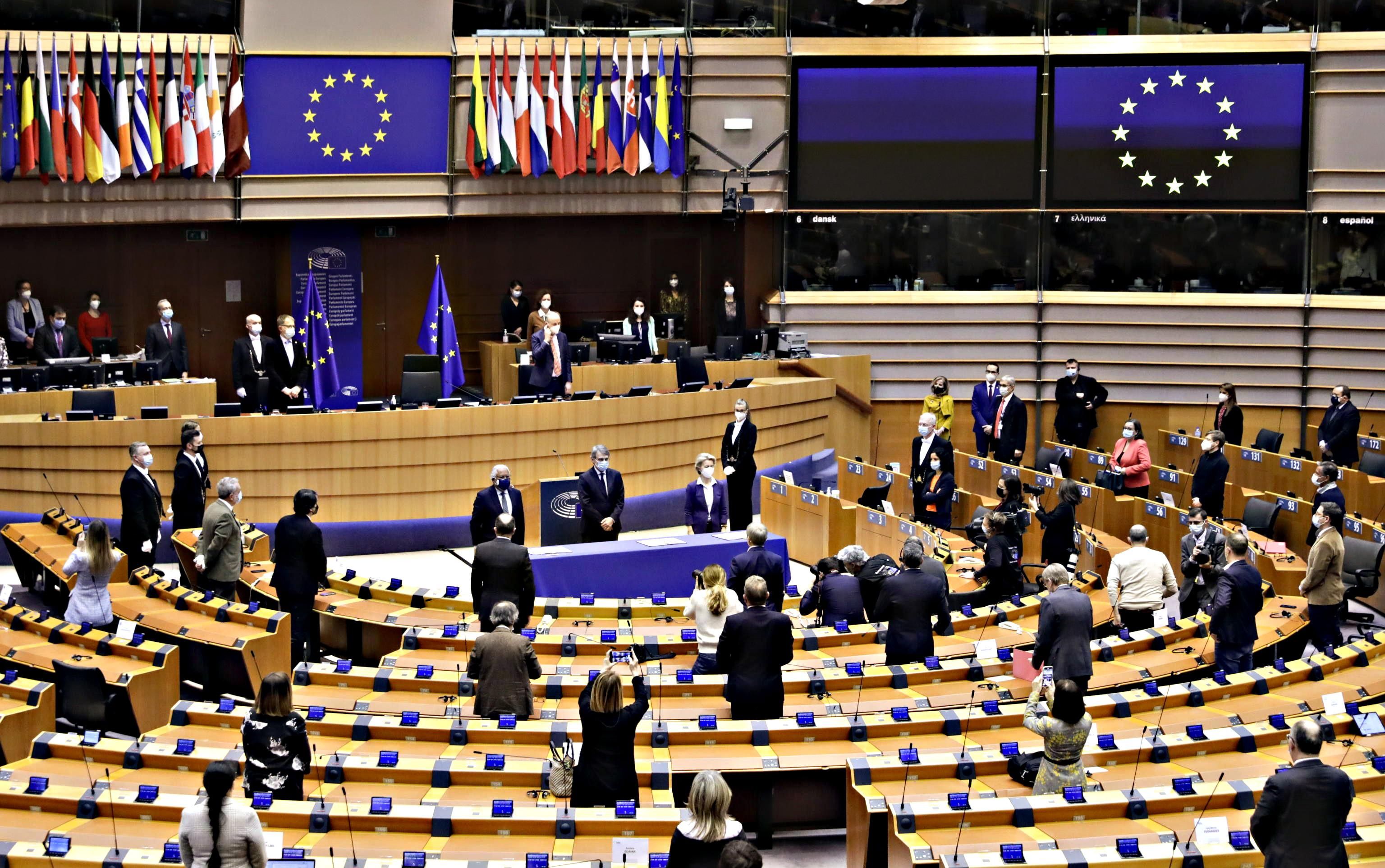 Il Parlamento europeo fa a pezzi il Recovery