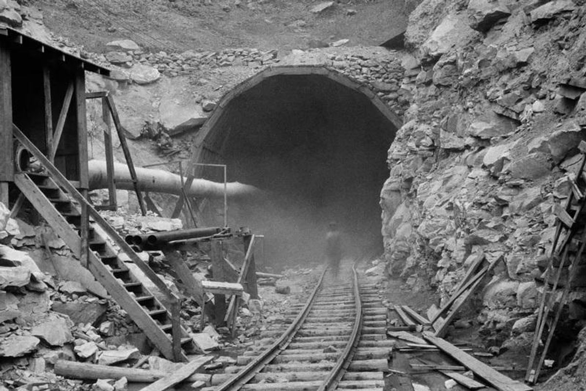 Almost Today In Labor History: The Hawk's Nest Tunnel Disaster, 1931