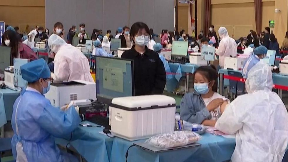 Anche la Cina ha ammesso la scarsa copertura del suo vaccino