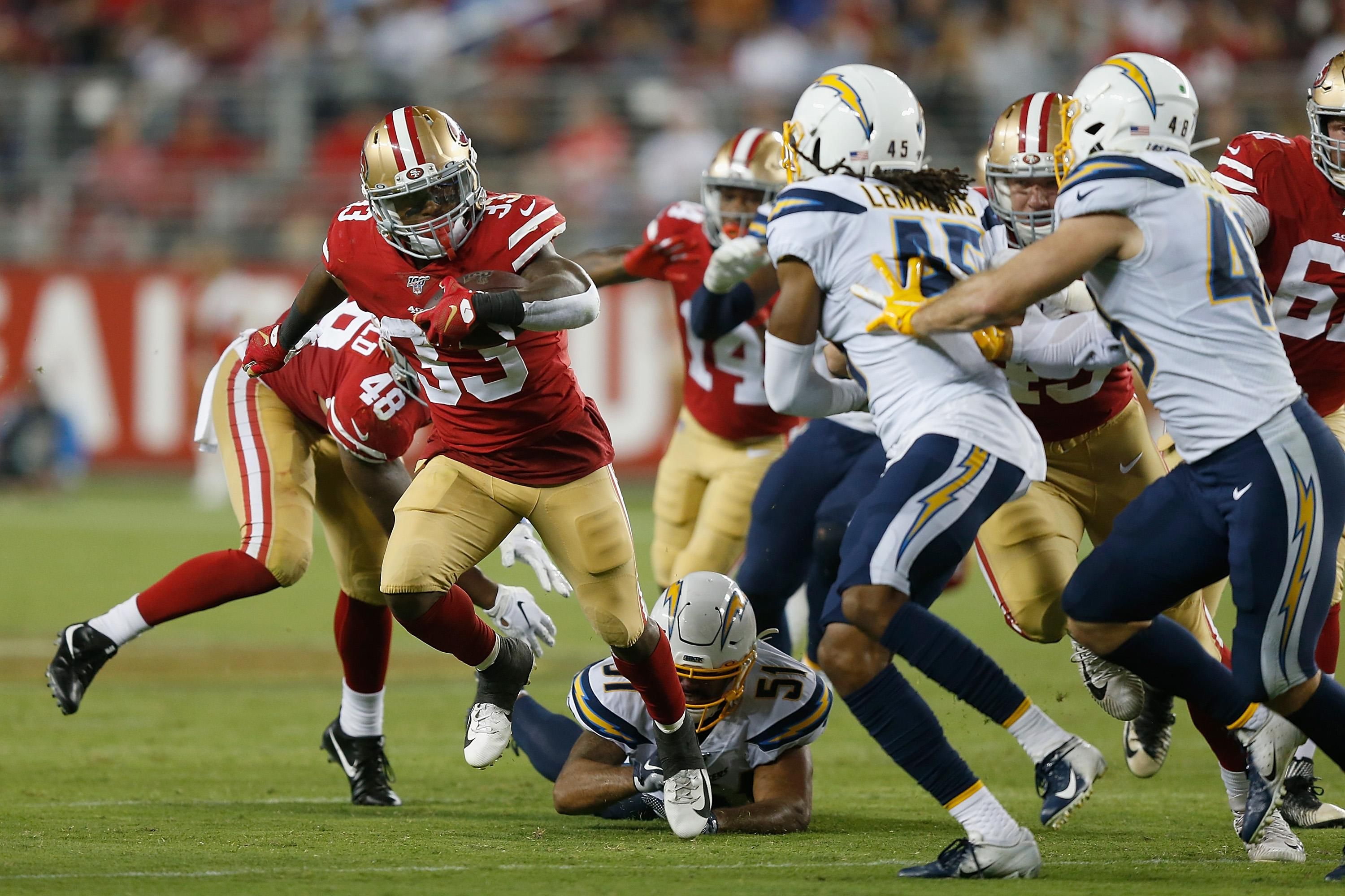 49ers RB Austin Walter gives back to Crosby H.S. with Night of Champions