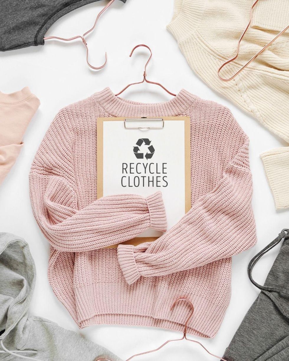 4 Reasons You Should Recycle Your Clothes