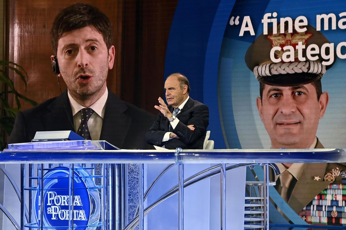 Finalmente Speranza traballa. Ma sul piano pandemico prova a fare lo scaricabarile