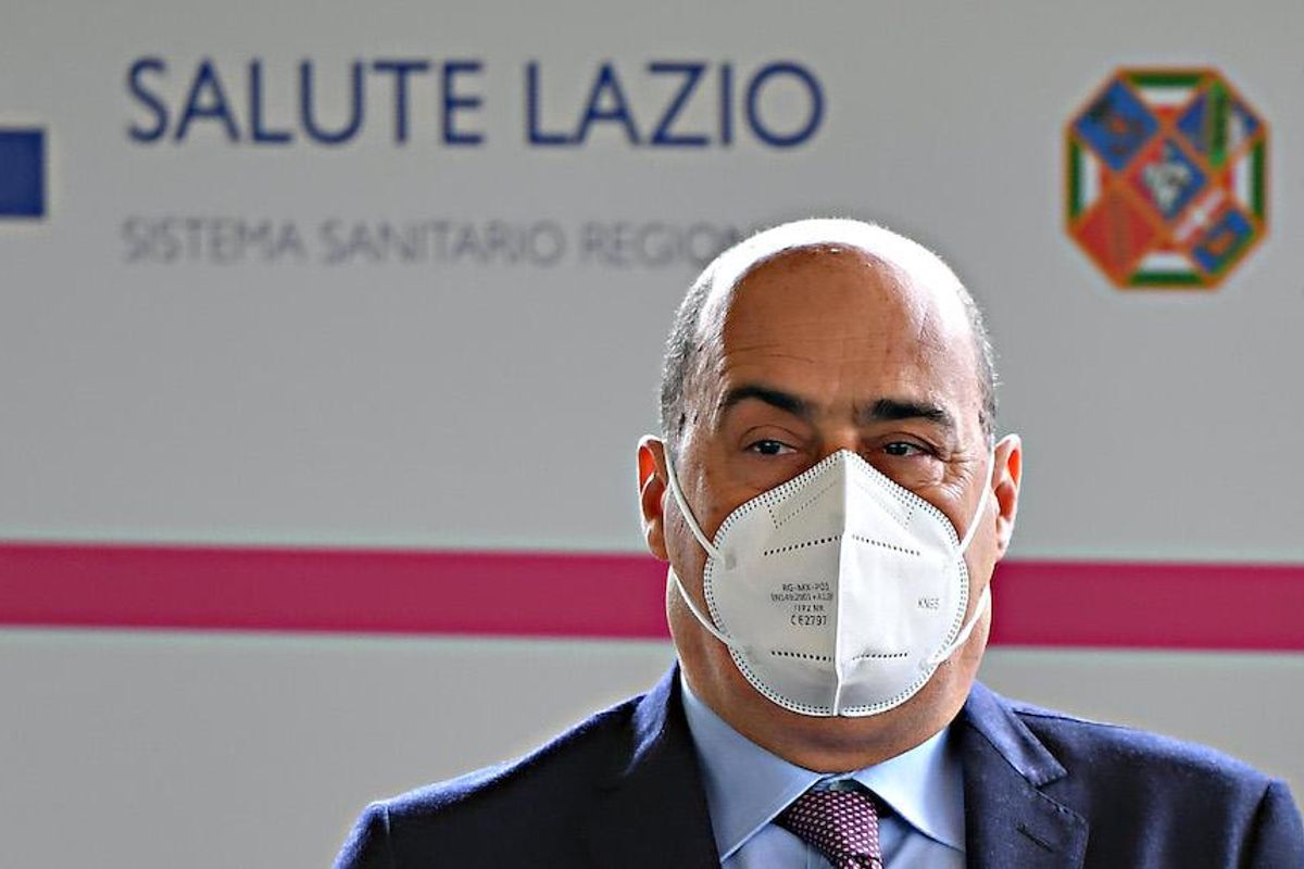 Due anni di accuse su Salvini e Putin e poi sono i dem a calzare il colbacco