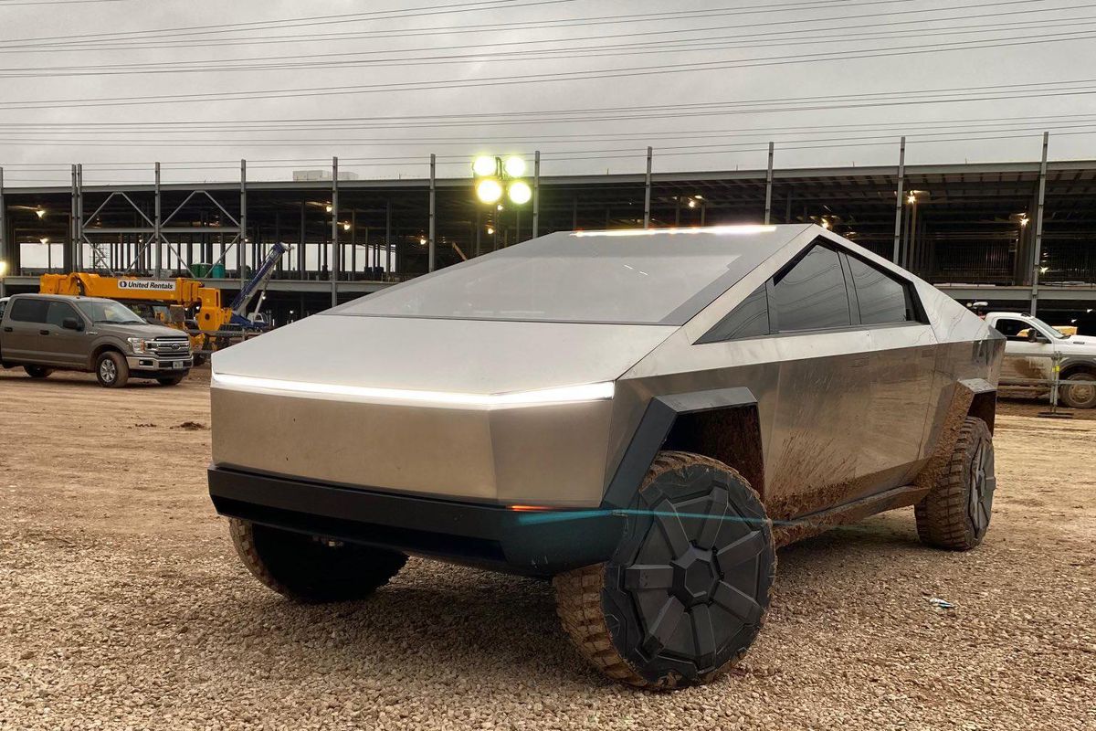 SPOTTED: Elon Musk pulls up to Giga Texas in Cybertruck