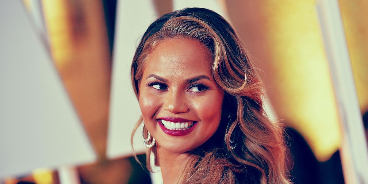 Chrissy Teigen Is Back on Twitter