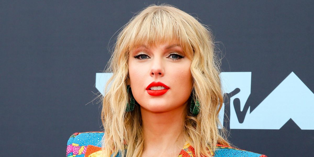 Taylor Swift Breaks The Beatles' Record