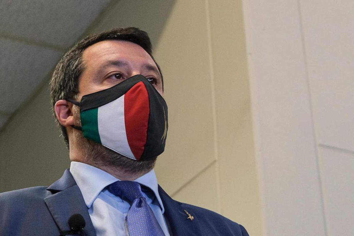 Il pm «conferma»: processo politico