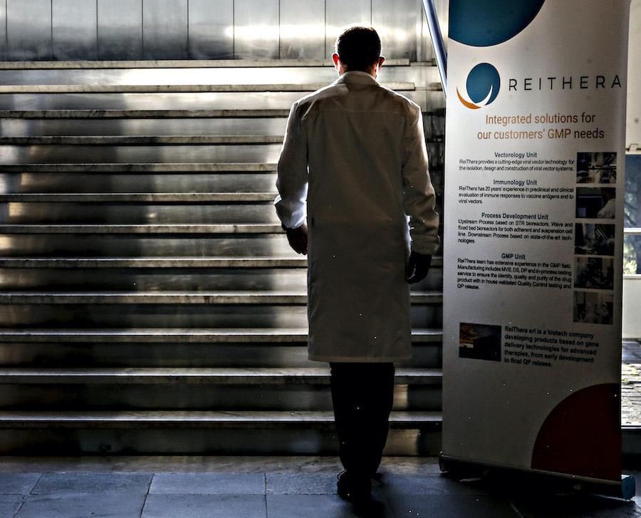 Reithera si converte al siero mRna. Il governo tratta con gli altri colossi